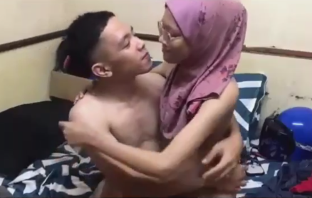 What To Know Explained? Sentuhan Nakal Dalam Kursi Depan Viral Terbaru